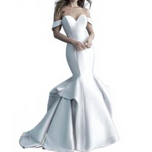 NEW ALLURE BRIDALS off the shoulder wedding dress in ivory